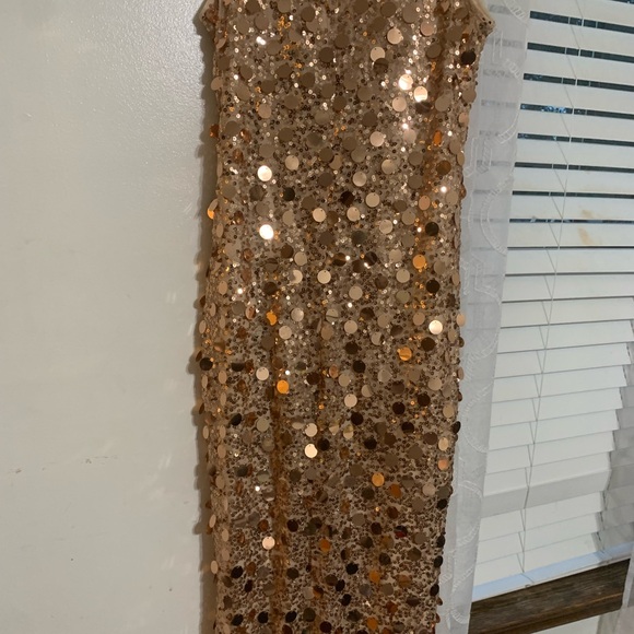 Dress - Picture 2 of 4